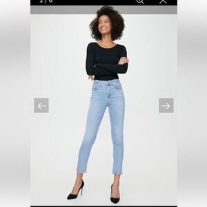 AGOLDE
Toni Daylight Mid-rise Straight Jeans Light Wash Size 26 Color Daylight